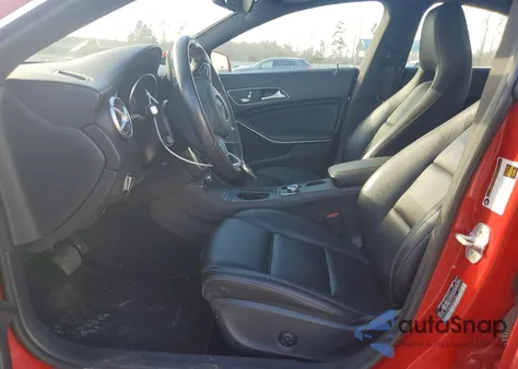 2017 Mercedes-Benz Cla 250 4Matic z USA, uszkodzony, nr VIN WDDSJ4GB0HN424061